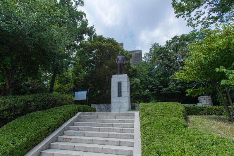 일성 이준열사상