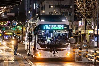 세계최초 심야 자율주행버스 운행